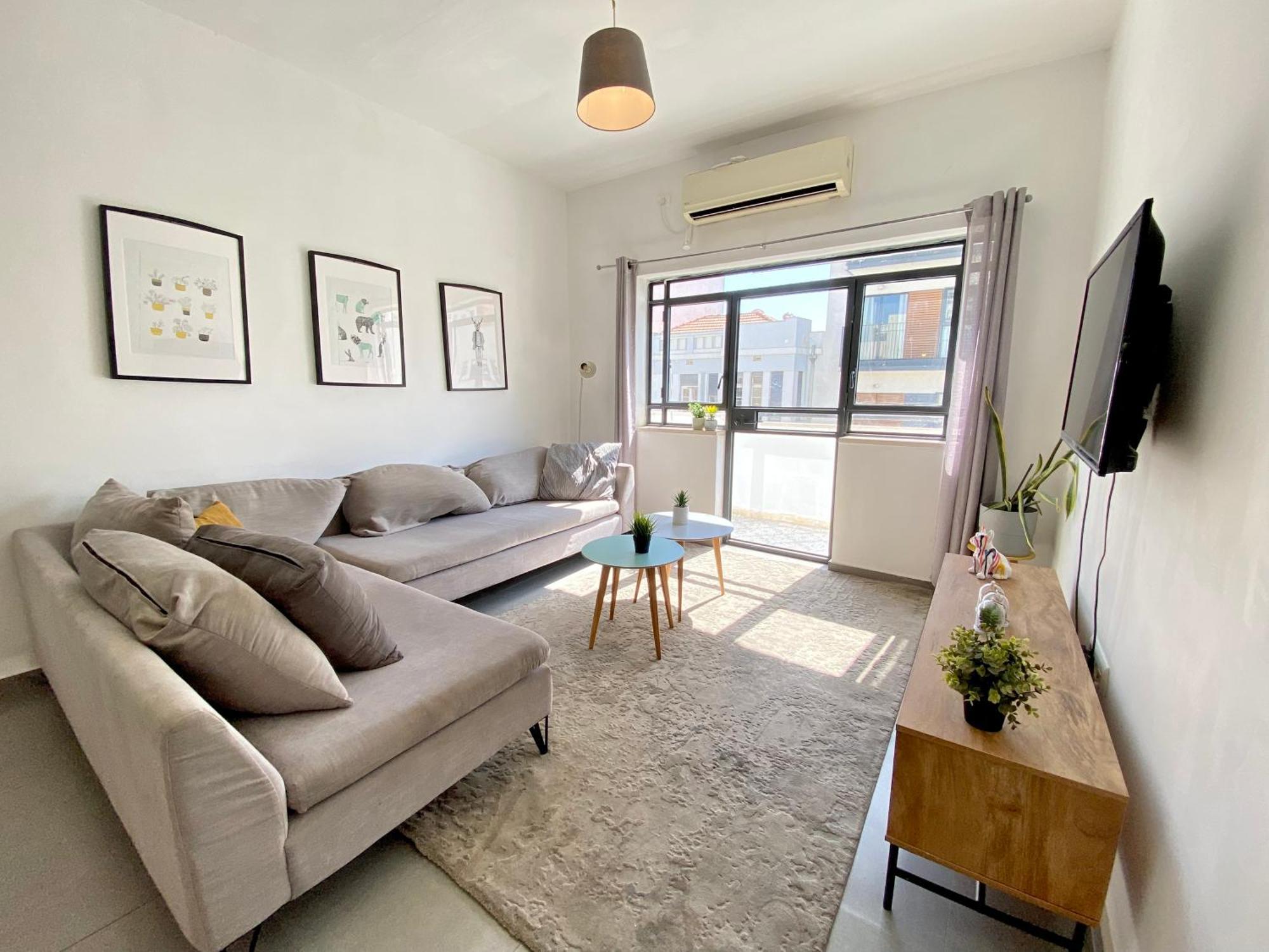 The Grand Hertzel Apartment *